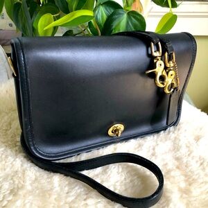 80’s Pocket Purse Turn Lock Vintage Leather 👌🏻👌🏻👌🏻